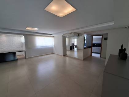 Apartamento à venda com 3 quartos 2 suítes no bairro Alto Branco em Campina Grande