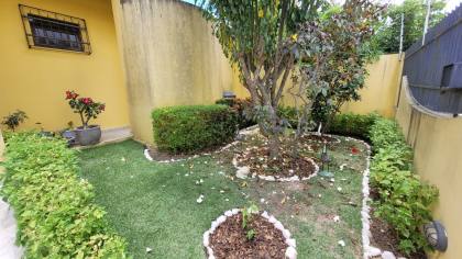 Casa à venda com 3 quartos, sendo 1 suíte, no bairro Jardim Paulistano em Campina Grande