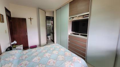 Casa à venda com 3 quartos, sendo 1 suíte, no bairro Jardim Paulistano em Campina Grande