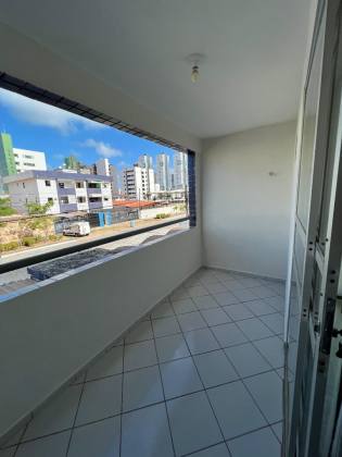 Apartamento à venda com 3 quartos, sendo 1 suíte no bairro Bessa em João Pessoa