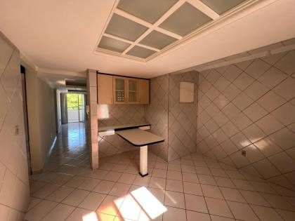 Apartamento à venda com 3 quartos, sendo 1 suíte no bairro Bessa em João Pessoa