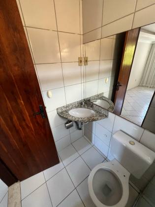 Apartamento à venda com 3 quartos, sendo 1 suíte no bairro Bessa em João Pessoa