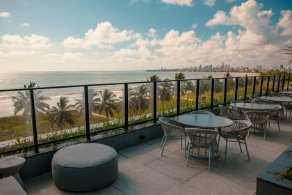 Flat mobiliado à venda no bairro Intermares em Cabedelo