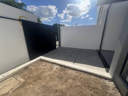 Casa à venda com 3 quartos, sendo 1 suíte, no bairro Alto Branco em Campina Grande