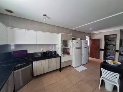 Casa à venda com 3 quartos, sendo 3 suítes no bairro Alto Branco em Campina Grande