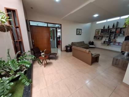 Casa à venda com 3 quartos, sendo 3 suítes no bairro Alto Branco em Campina Grande