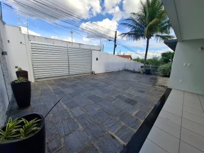 Casa à venda com 3 quartos, sendo 3 suítes no bairro Alto Branco em Campina Grande