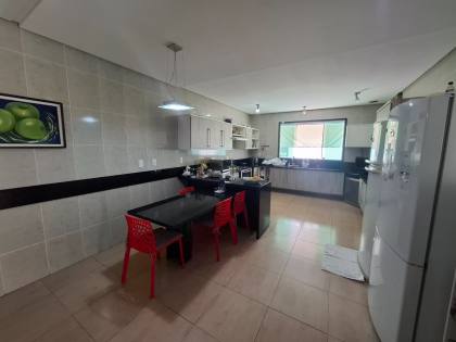 Casa à venda com 3 quartos, sendo 3 suítes no bairro Alto Branco em Campina Grande