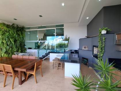 Casa à venda com 3 quartos, sendo 3 suítes no bairro Alto Branco em Campina Grande