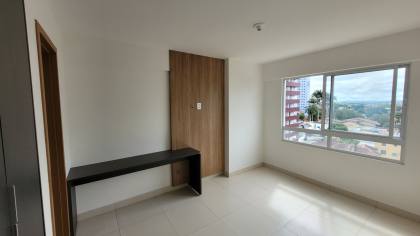 Apartamento à venda, com 2 quartos, sendo 1 suíte, no Centro de Campina Grande