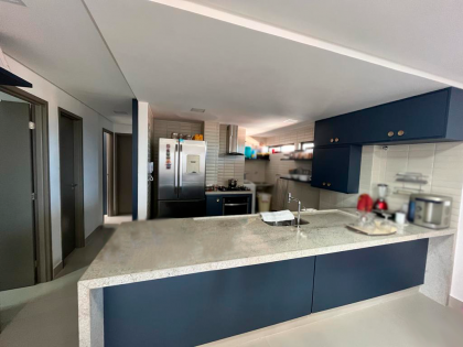 Apartamento à venda com 3 suítes, a beira-mar de Cabo Branco