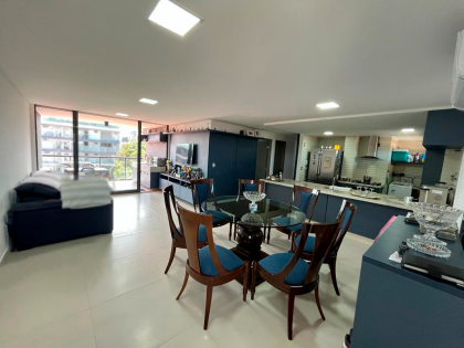 Apartamento à venda com 3 suítes, a beira-mar de Cabo Branco