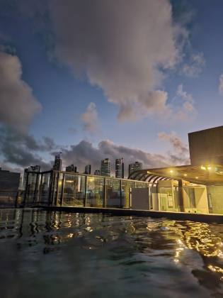 Apartamento à venda com 3 suítes, a beira-mar de Cabo Branco