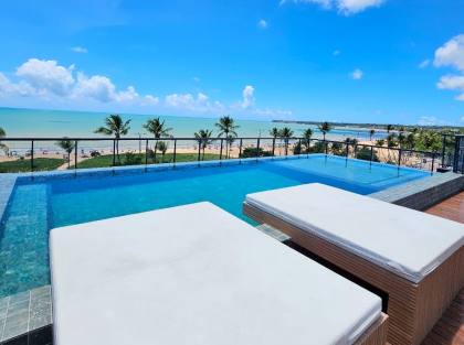 Apartamento à venda com 3 suítes, a beira-mar de Cabo Branco