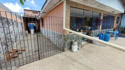 Casa à venda com 4 quartos, sendo 4 suítes no bairro Centenário em Campina Grande