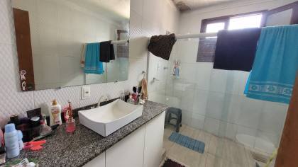 Casa à venda com 4 quartos, sendo 4 suítes no bairro Centenário em Campina Grande