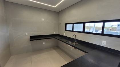 Casa Duplex à venda, no Condomínio Ecoville Residence, em Campina Grande