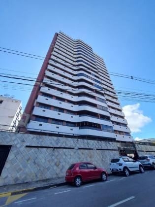 Apartamento à venda com 3 quartos 2 suítes no Centro de Campina Grande