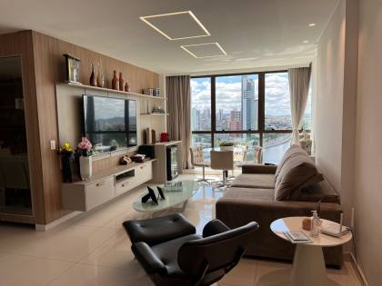 Apartamento à venda com 3 suítes no Centro de Campina Grande