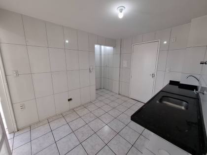 Apartamento à venda com 3 quartos, sendo 1 suíte no bairro Lauritzen em Campina Grande