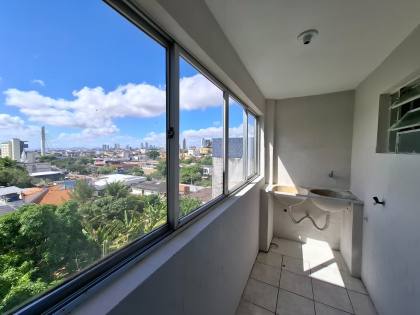 Apartamento à venda com 3 quartos, sendo 1 suíte no bairro Lauritzen em Campina Grande