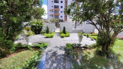 Apartamento à venda com 3 quartos, sendo 1 suíte no bairro Lauritzen em Campina Grande