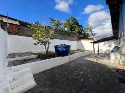 Casa à venda com 3 quartos, sendo 01 suíte no bairro das Nações em Campina Grande