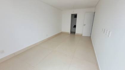 Apartamento à venda com 3 suítes e 3 varandas em frente ao Parque da Criança
