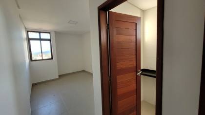 Cobertura para locação com 5 suítes no bairro Mirante em Campina Grande