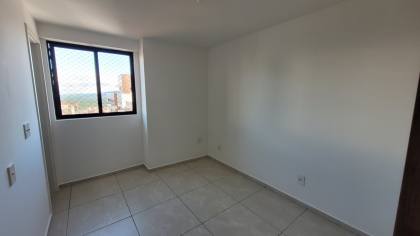 Apartamento à venda com 3 suítes, no bairro do Mirante, em Campina Grande