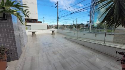 Apartamento à venda com 3 suítes, no bairro do Mirante, em Campina Grande
