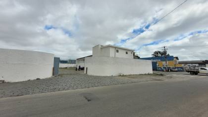 Conjunto de salas comerciais para locação no Distrito Industrial, em Campina Grande