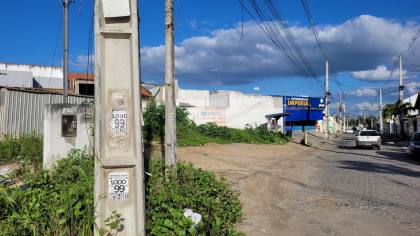Terreno à venda no bairro Palmeira Imperial, em Campina Grande