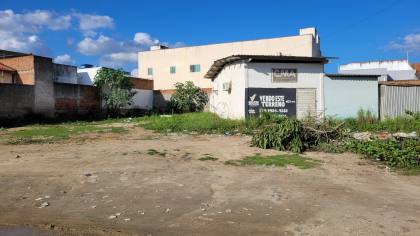 Terreno à venda no bairro Palmeira Imperial, em Campina Grande