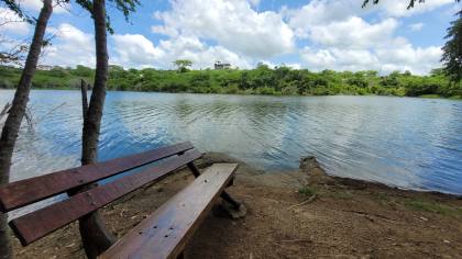 Casa à venda em condomínio fechado, com 3 suíte e escritório, em Campina Grande