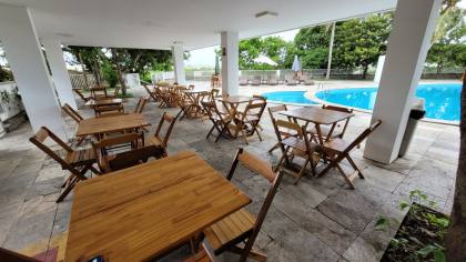 Casa à venda em condomínio fechado, com 3 suíte e escritório, em Campina Grande