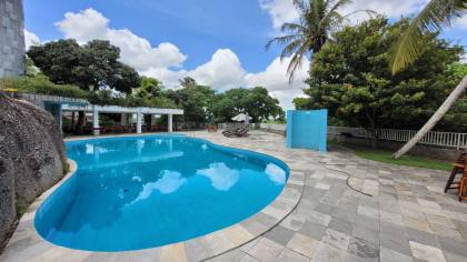 Casa à venda em condomínio fechado, com 3 suíte e escritório, em Campina Grande