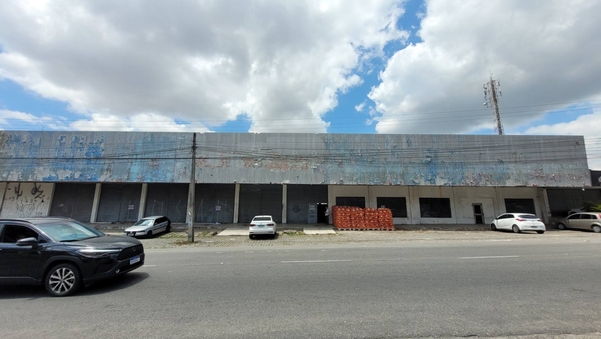 Galpão para venda ou locação, em frente a CEASE, em Cmapina Grande