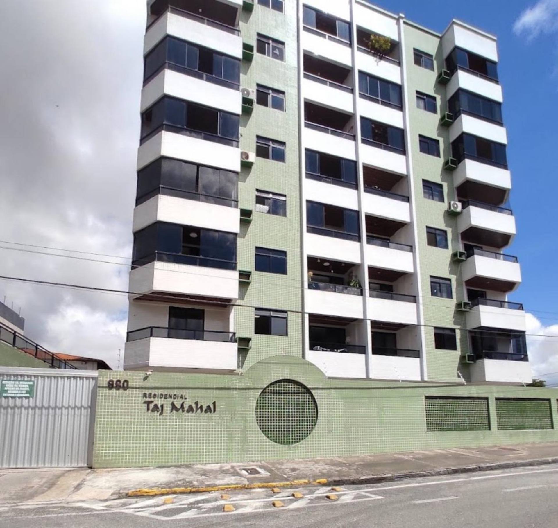 Apartamento à venda com 3 quartos, sendo 2 suítes, do Alto Branco, em Campina Grande