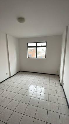 Apartamento à venda com 3 quartos, sendo 2 suítes, do Alto Branco, em Campina Grande