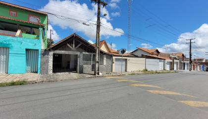Casa à venda com 3 quartos no bairro Catolé em Campina Grande