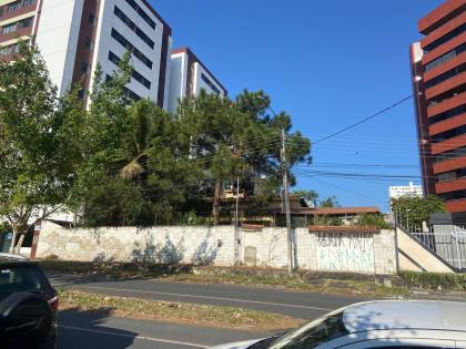 Terreno à venda no bairro Bela Vista, próximo a campo do Campinense Clube