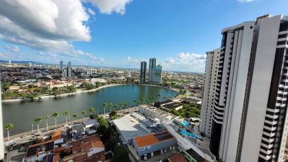 Apartamento à venda com 3 quartos, sendo 2 suítes + DCE no centro de Campina Grande