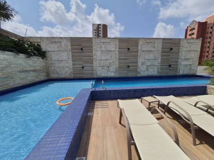 Apartamento à venda com 3 quartos, sendo 2 suítes + DCE no centro de Campina Grande