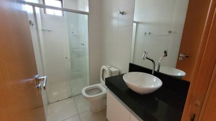 Apartamento à venda com 3 quartos, sendo 2 suítes no centro de Campina Grande