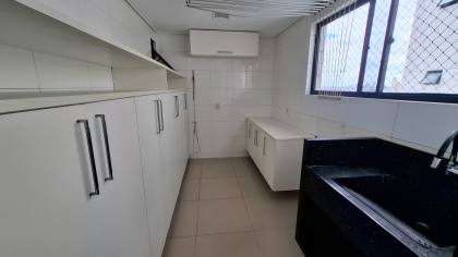 Apartamento à venda todo projetado, com 3 suítes, no bairro Catolé em Campina Grande