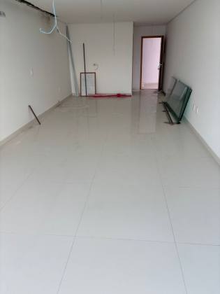 Sala comercial à venda as margens do Açude Velho, em Campina Grande