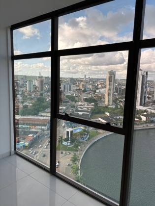Sala comercial à venda as margens do Açude Velho, em Campina Grande