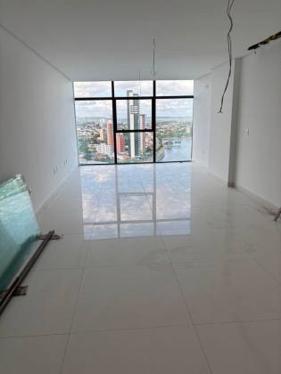 Sala comercial à venda as margens do Açude Velho, em Campina Grande