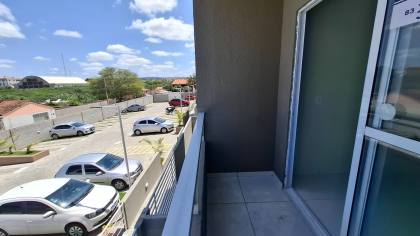 Apartamento para locação com 2 quartos, sendo 1 suíte, no bairro Dinamérica em Campina Grande